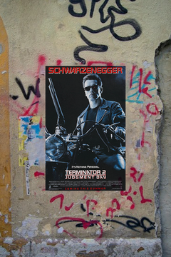 Terminator 2 Arnold Schwarzenegger Gloss Film Poster | Action Movie Wall Art Print | Sci-Fi Cinema Decor | Classic Terminator 2 Design